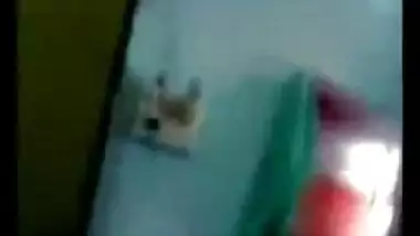 Sexy Tamil bhabhi showing her hot boobs on cam