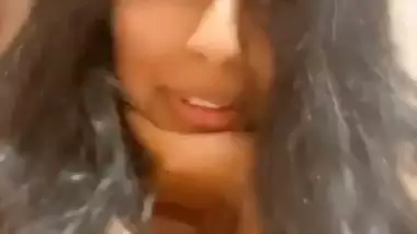 Skinny girlfriend blowjob to boyfriend wearing cap