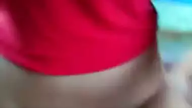 Amateur XXX actress gives pussy to Desi lover in the morning on camera
