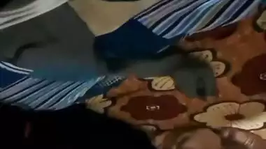 Husband fucking wife pussy after removing the towel