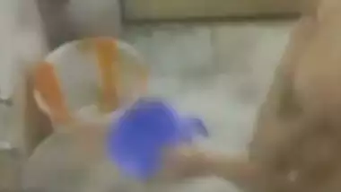 Beautiful desi girl bathing hidden spy porn