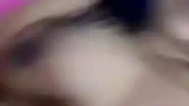 Today Exclusive- Sexy Lankan Bhabhi Showing Her Boobs On Video Call Part 2
