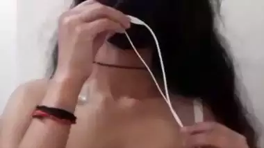 Indian cam girl Pirya Bhabhai naked tease